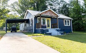 Blue Bungalow W/ Free Golf Cart 1/2 Mi From Square