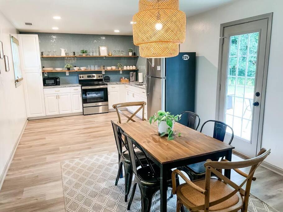 Blue Bungalow W/ Free Golf Cart 1/2 Mi From Square Covington Exterior photo