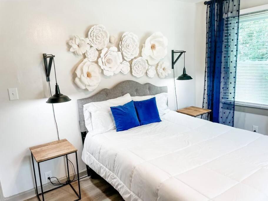 Blue Bungalow W/ Free Golf Cart 1/2 Mi From Square Covington Exterior photo