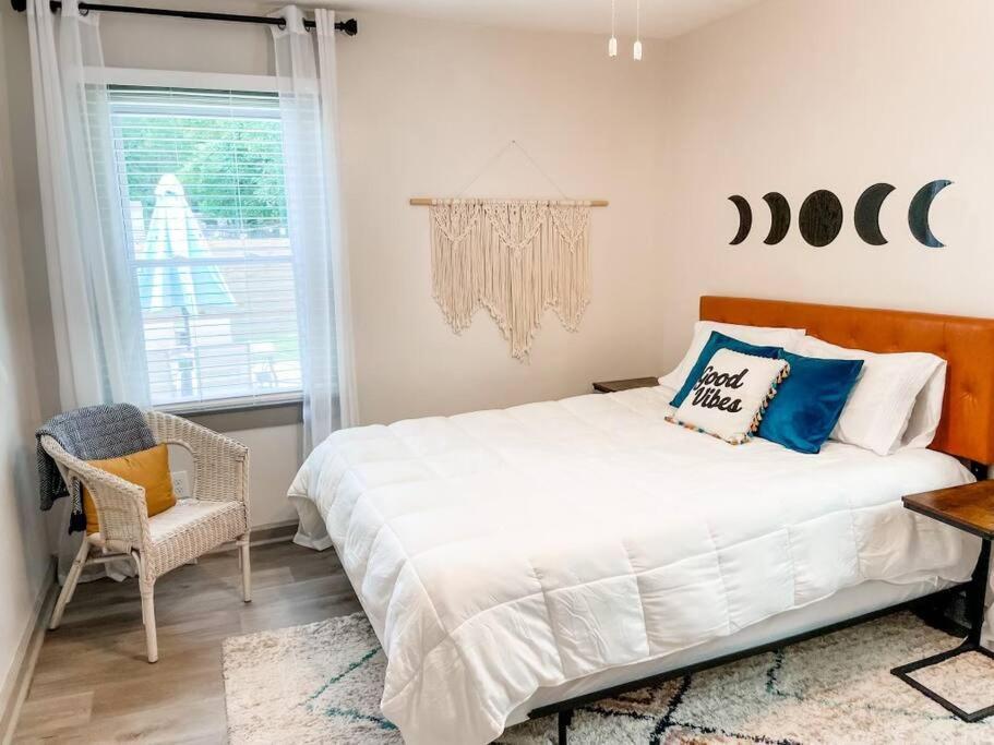 Blue Bungalow W/ Free Golf Cart 1/2 Mi From Square Covington Exterior photo