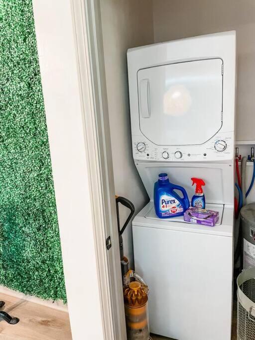 Blue Bungalow W/ Free Golf Cart 1/2 Mi From Square Covington Exterior photo