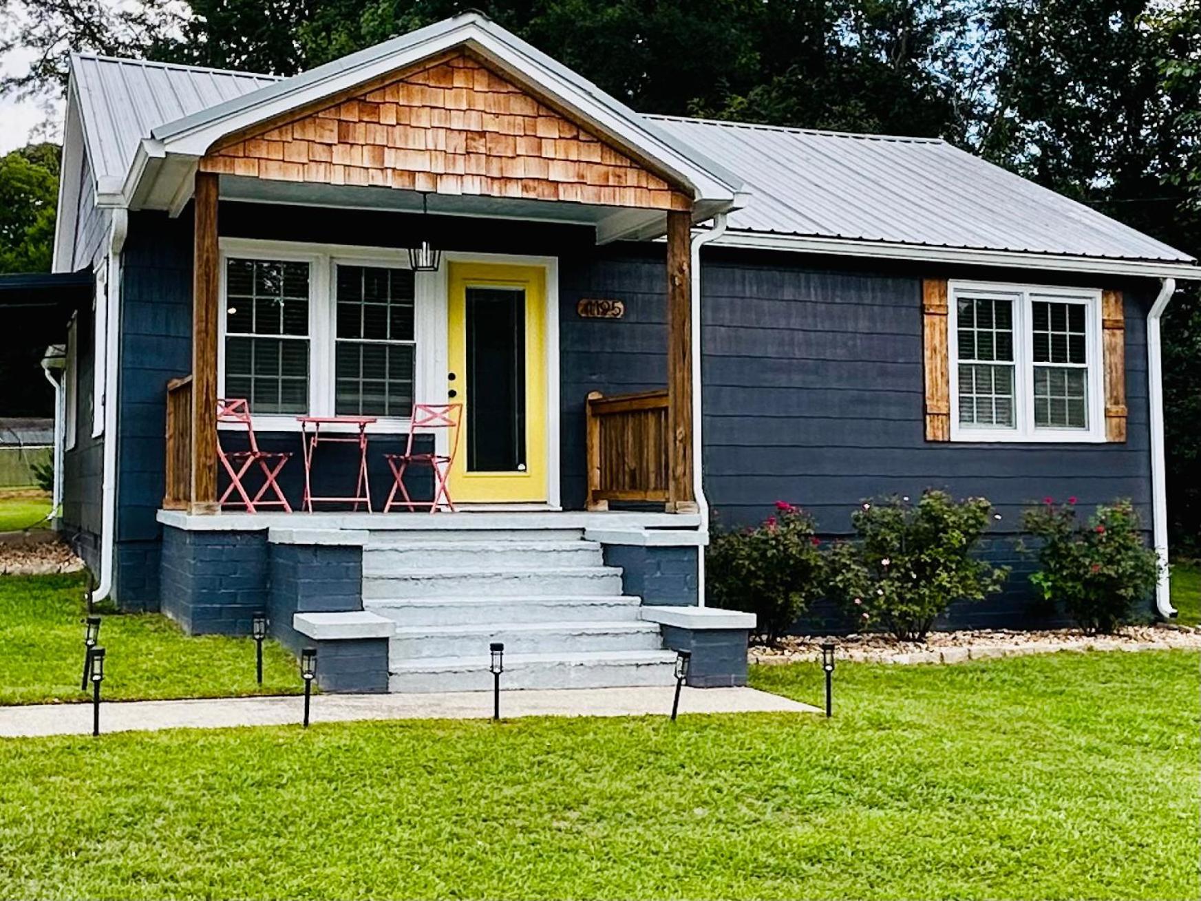 Blue Bungalow W/ Free Golf Cart 1/2 Mi From Square Covington Exterior photo
