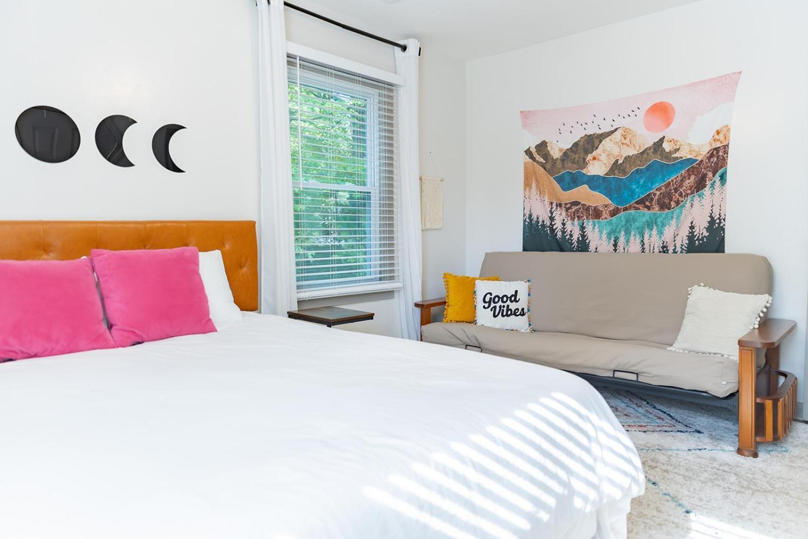 Blue Bungalow W/ Free Golf Cart 1/2 Mi From Square Covington Exterior photo