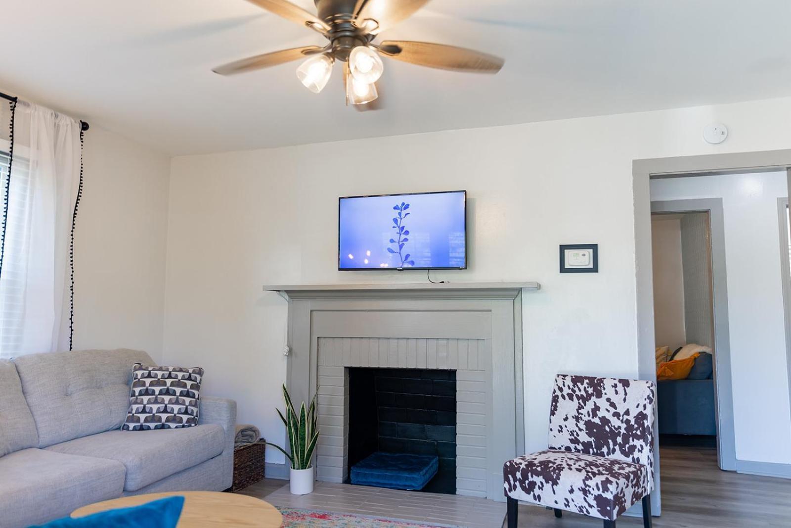Blue Bungalow W/ Free Golf Cart 1/2 Mi From Square Covington Exterior photo